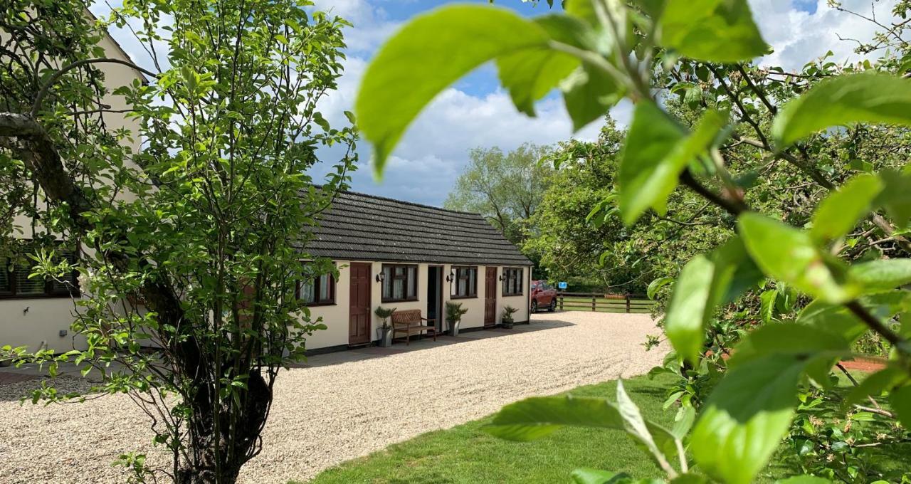 Bed and Breakfast Hope Orchard Cheltenham Esterno foto